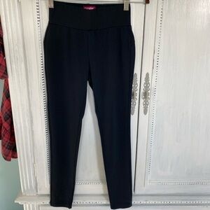 Black Women’s Leggings Size Small NWOT Superior Quality